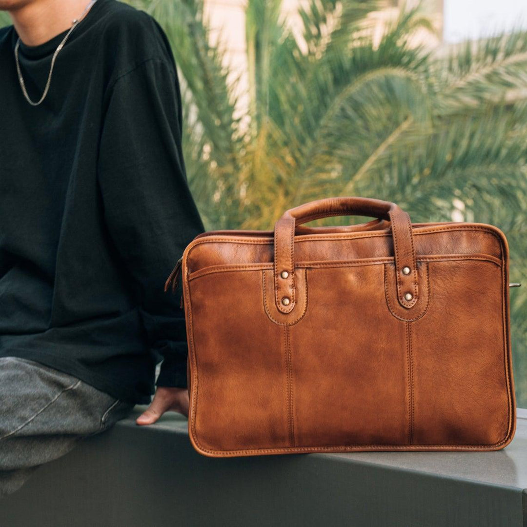 VAAGOON UNISEX LEATHER BAG VGN6740