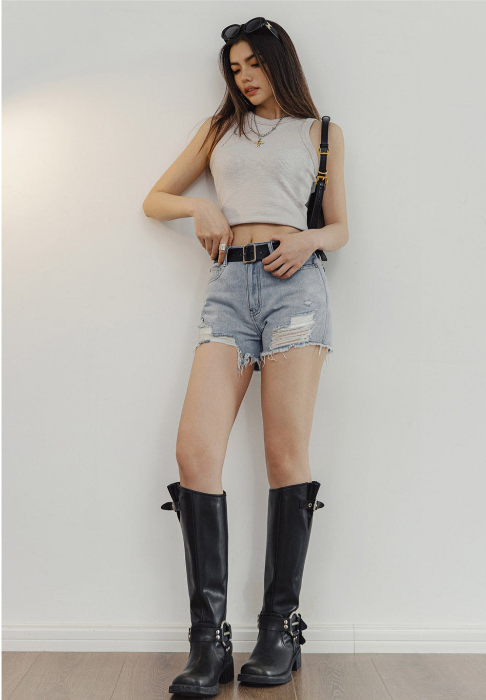 Vaagoon Destruction Washing Denim Shorts