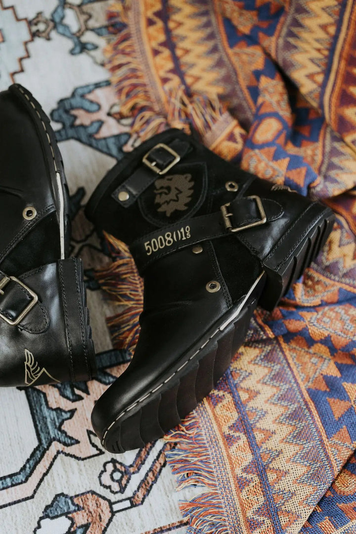 VAAGOON Vintage Metal Boots