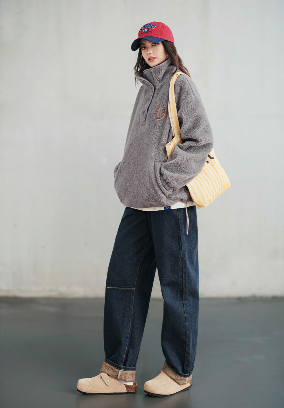 VAAGOON FLEECE SWEATSHIRT