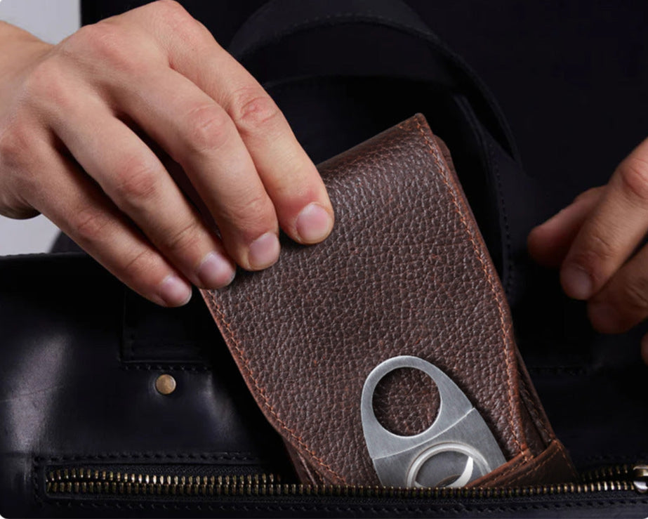Vaagoon Slim Guard Leather Cigar Case