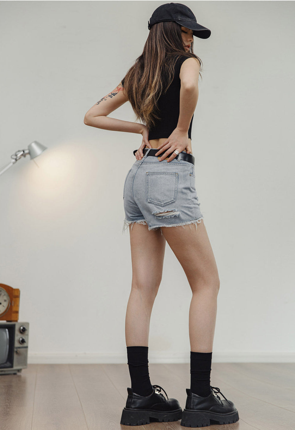 Vaagoon Destruction Washing Denim Shorts