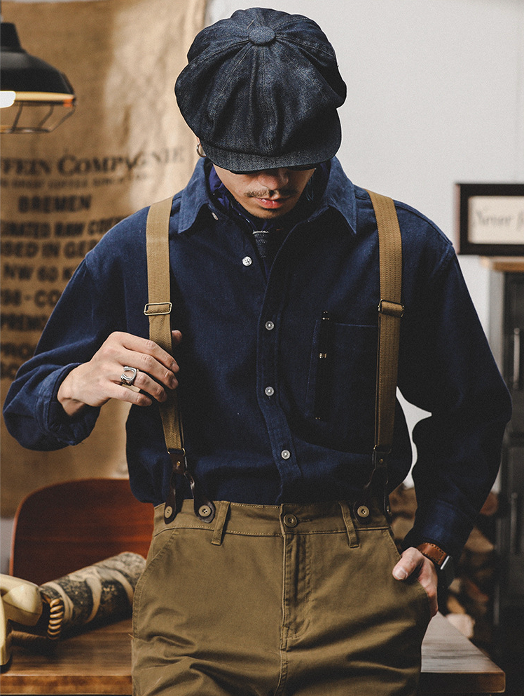 VAAGOON Retro Text Spirit Shirt